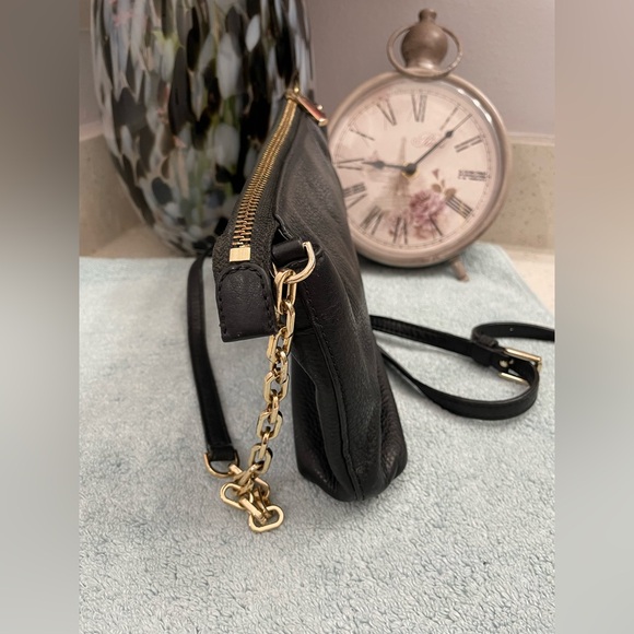 Tory Burch Bombe Black Leather Crossbody with Gold Chain Accents - Picture 5 of 14